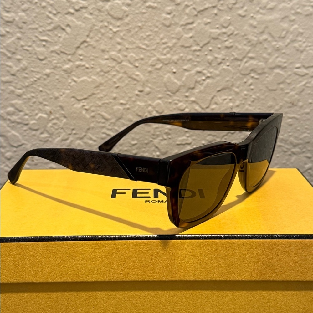 Fendi Diagonal Brown Acetate Sunglasses $460 NWT